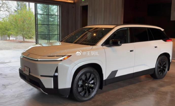 2027款汉兰达即将上市，内饰巨变值得等吗？3个维度说清+FAQ