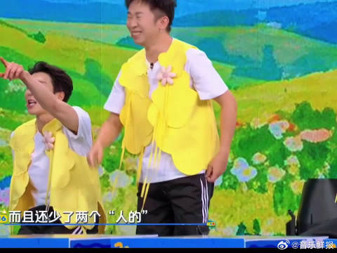 这种没有拘谨的相处太舒服了，情绪到了就伸手抱，连尴尬的空隙都没留下