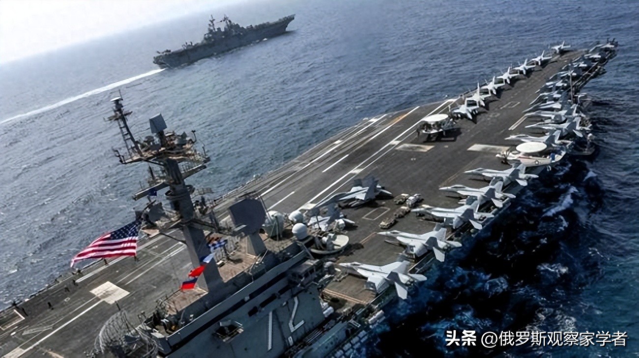 “亚伯拉罕・林肯” 号返回美国，舰体标记显示击沉 34 艘舰船。