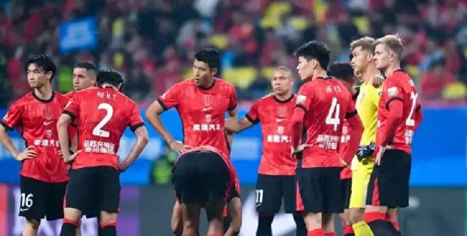 0比1不敌津门虎无缘提前夺冠，成都蓉或锁定史上最丑陋的中超冠军