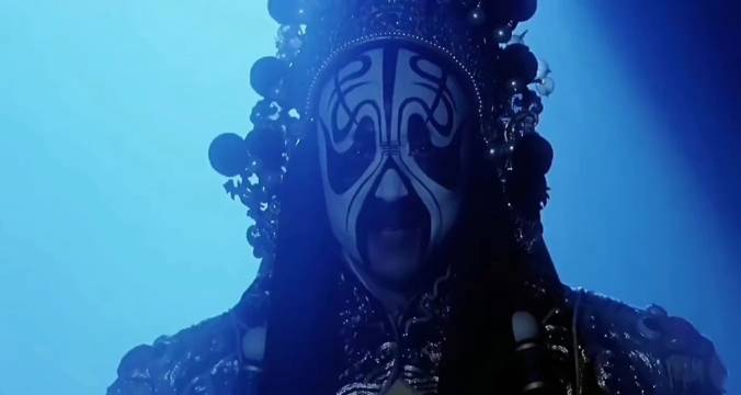 这部电影当年在国外影城上映完，震撼全场，观众久久不愿退场