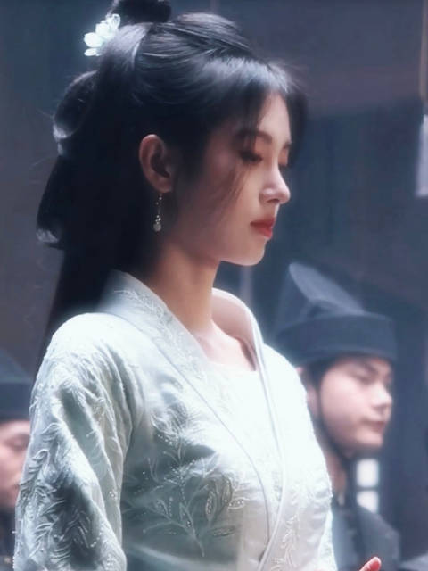 jjy鞠婧祎露芜衣jjy鞠婧祎月鳞绮纪 你像旧文艺复兴的曙光