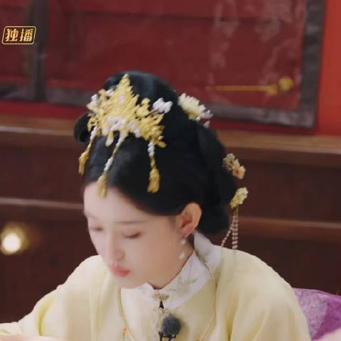 蒋依依谈影视寒冬称人的愿望没用