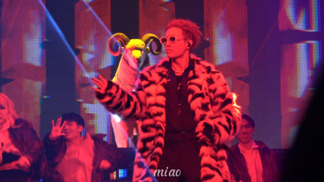 张艺兴成网易有道词典首位全线代言人