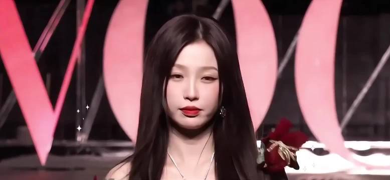虞书欣20岁至30岁颜值变化，减肥与妆容提升面部立体感