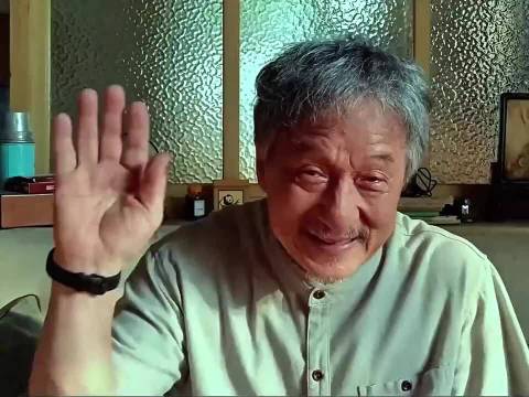 成龙电影陪伴观众成长，如今再看英雄已迟暮