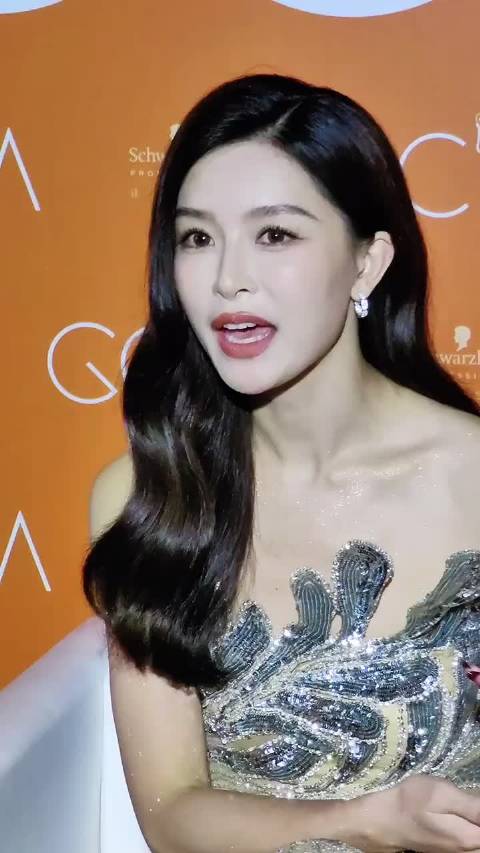 文咏珊金像奖两次陪跑，转战内地凭消失的她斩获35亿票房