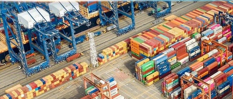 9月份中国货物贸易进出口首破5万亿元，增长27.5%