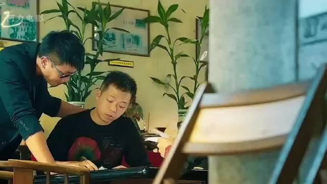 陆家兄弟以陆国集团的名号收丁权，转手就在合同上赚三十万！