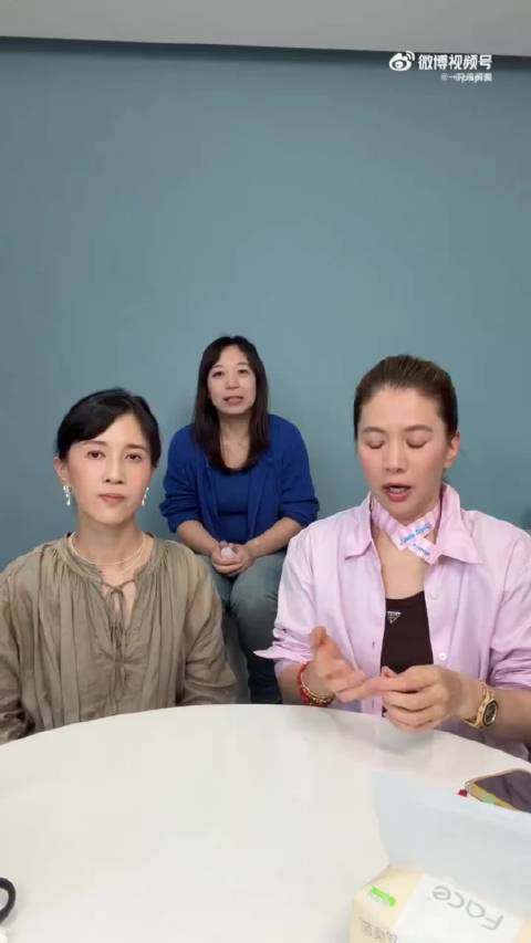 袁咏仪听蔡少芬说普通话烧心袁咏仪回应被说嫁人是回馈社会