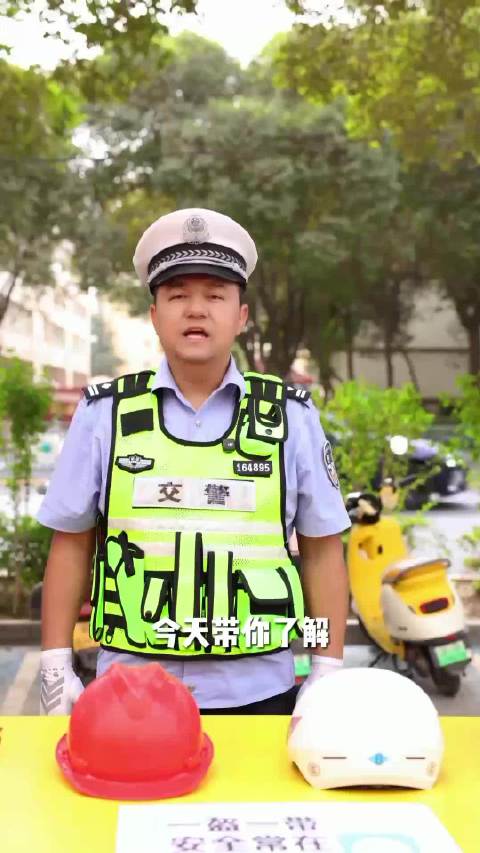 头盔摔过就要换