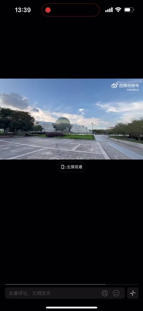 没有大学经历的我，此刻是真的无比羡慕，那是独属于青春的的印记！