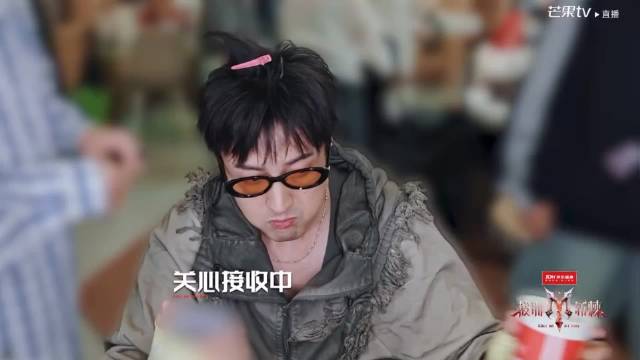 披荆斩棘五公前的这通连线也太好嗑小狗耳朵、一句句love
