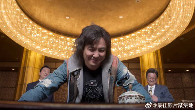 王多鱼选择花光十亿 不料美女财务是旧相识，给她起名叫瞎猪