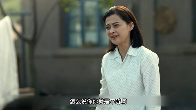 老丁换锁惹恼德华，父母爱情再引重温