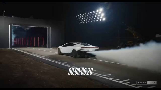 特斯拉Roadster零百加速低于1秒，2028年启动生产