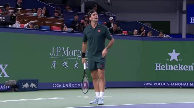 上海大师赛表演赛李娜费德勒10比6胜萨芬兄妹