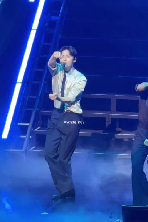 黄旼炫261016饭拍视频公开，CUBE Hidden side Perfect Type