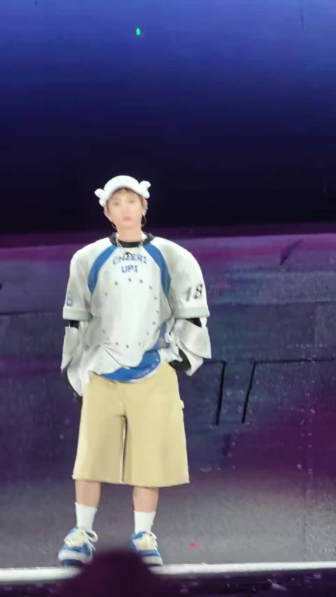 梦一个汪苏泷古装造型，清秀挂适合书生琴师谋士