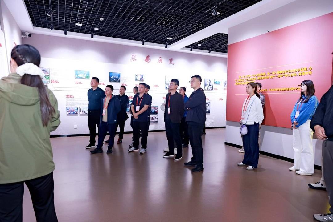 重温长征旧址红色记忆 北京互联网代表走进甘孜磨西镇 重温长征旧址红色记忆 北京互联网代表走进甘孜磨西镇