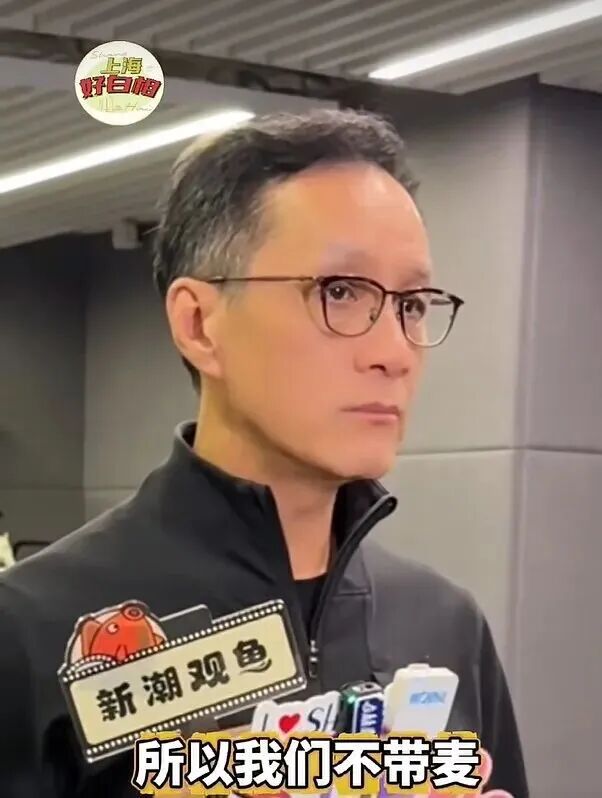 冯远征苦恼招不到身高1米6多的女演员和1米7多的男演员 冯远征苦恼招不到身高1米6多的女演员和1米7多的男演员