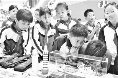 天津航标处与滨海泰达小学共建海洋科普实践教育基地