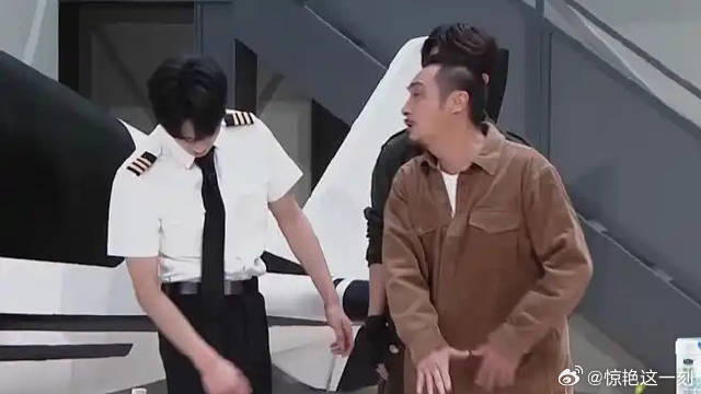 刘耀文演戏太认真 跟吴镇宇拍戏挨巴掌真打，隔着屏幕都被吓一跳！