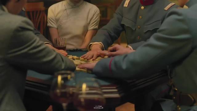 玉簟秋叶平君牌桌主动解围，每场麻将戏都是名场面