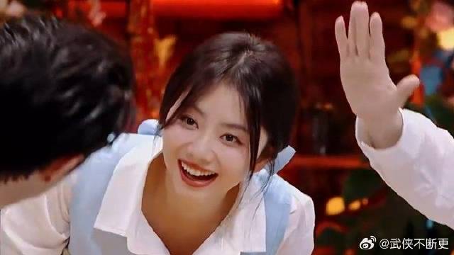 难怪谭松韵能演许兰香，泼水游戏里的机敏反应，早就藏好了伏笔