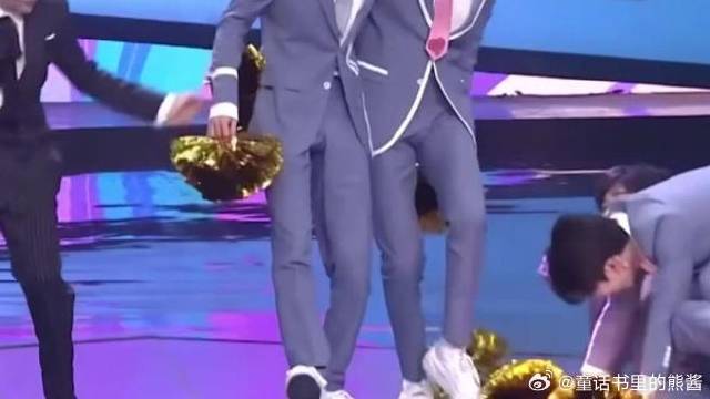虽心疼但时代少年团张真源这事真的好好笑