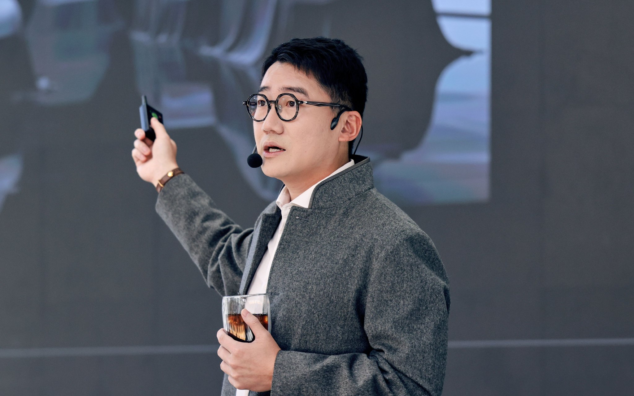 对话禾赛科技李一帆：未来要做物理AI基础设施服务商