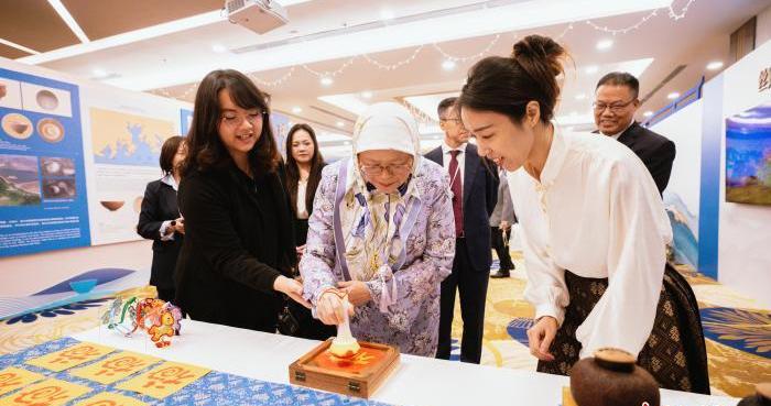 广西古代海上丝绸之路文物图片展在文莱举行 广西古代海上丝绸之路文物图片展在文莱举行
