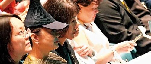林青霞低調現身,見證徐克新身份 林青霞低調現身,見證徐克新身份