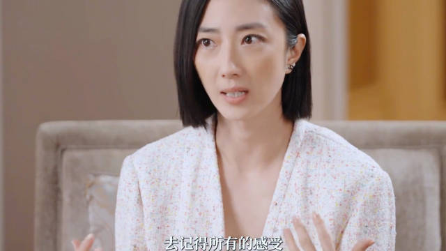 桂纶镁经常观察路人，去了解为什么哪个时刻是哪个情绪