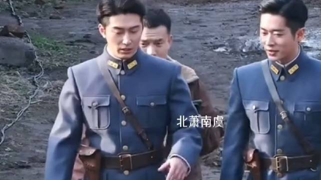 窦骁丞磊同框身材引对比，窦骁新剧收视4.487豆瓣8.2