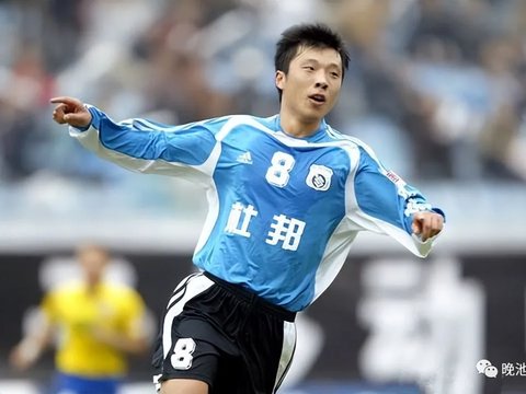 大连足球史上今天:2004年实德5-1四川,西利亚克戴帽!王鹏双响 大连足球史上今天:2004年实德5-1四川,西利亚克戴帽!王鹏双响