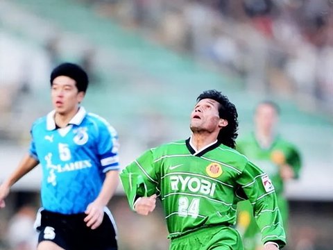 大连足球史上今天:1998年大连万达0-0北京国安,11连胜戛然而止 大连足球史上今天:1998年大连万达0-0北京国安,11连胜戛然而止