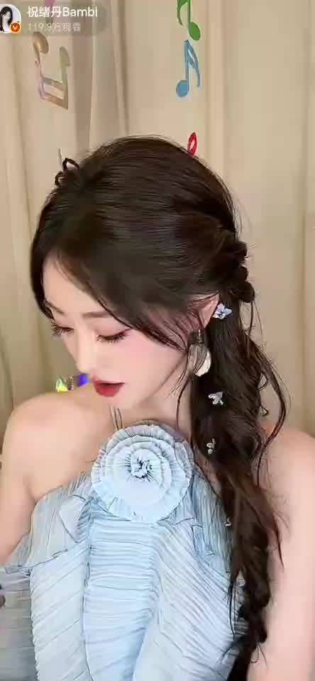 祝绪丹直播手绘明信片送粉丝 每张蛋壳不重复