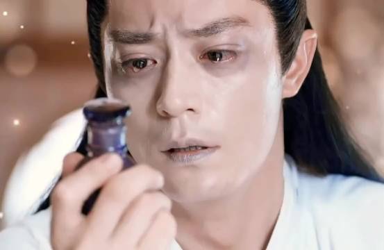 当年怎么不觉得好笑啊 谁篡改了我的记忆！花千骨怎么变成喜剧片了！