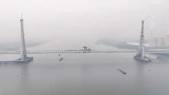 “天空之桥”合龙 “天空之桥”合龙