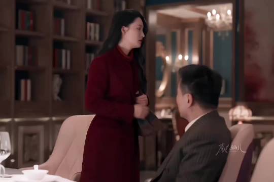 她原本应该有大好的年华却因为善良永远长眠于那个冬夜...李沁