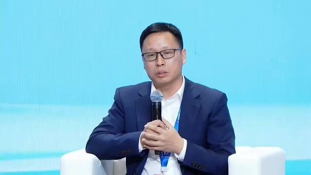 靳玉志谈自动驾驶重构出行范式