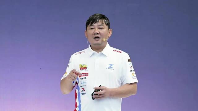 张雪机车首款电摩2027年上市，续航300公里