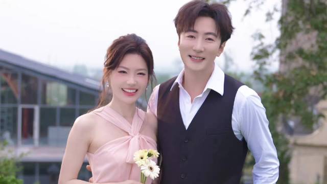 45岁高梓淇首度公开恋情，女友晓彤小他15岁，与前妻蔡琳如今是朋友