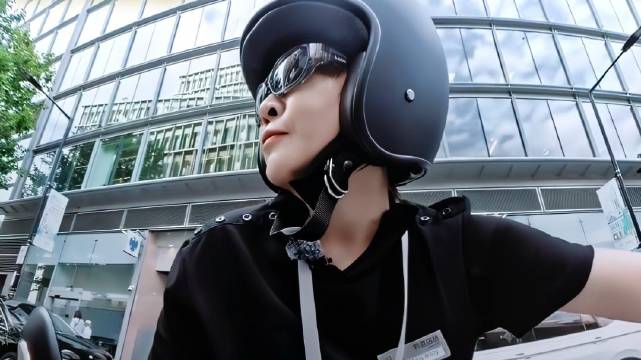摩托主理人正在为您送货ing️ 摩托总监:给顾客送好货以及管理好自己和摩托