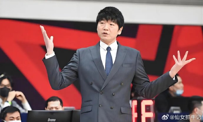 山东男篮或换外援！班顿首秀拉胯，邱彪欲寻NBA强援