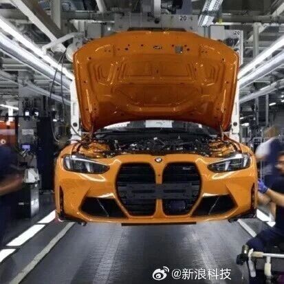 “宝马员工争着离职挤崩系统”热搜第一，宝马计划在2027年底前削减8000个岗位，离职补偿金最高487万