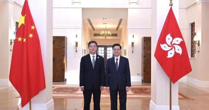 李家超与财政部部长蓝佛安会面　就内地和香港经济金融发展交流意见