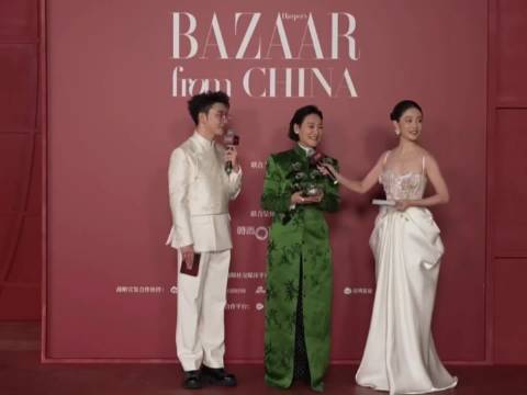 惠英红姐姐时尚芭莎红毯采访提到赵露思