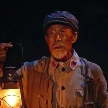 演员李雪健，已经听不见也说不了话，却几秒内震撼全场